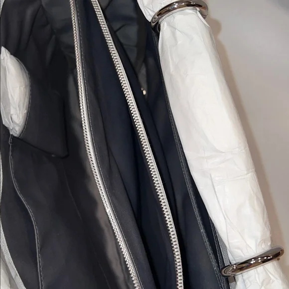 ❤️NWT CHANEL GRAND SHOPPING BAG IN CAVIAR WHITE LEATHER WITH SILVER HARDWARE - Picture 14 of 17